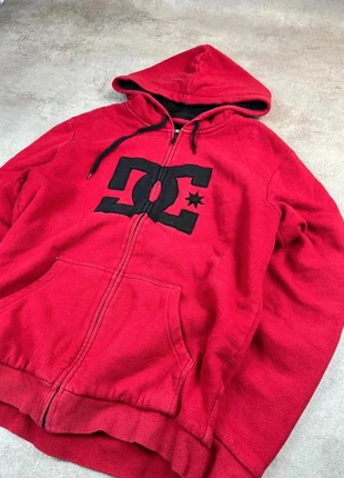 Hoodie zippé DC Shoes rouge moumouté – skate snowboard Y2K rare, marque: DC Shoes, état: Très bon état, taille: S / 36 / 8, 44,95 €, 47,90 € Protection acheteurs (Pro) incluse