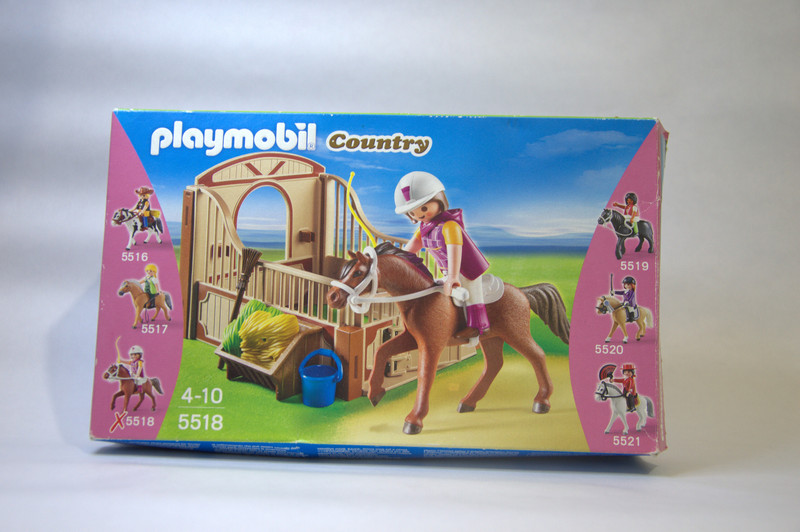 Playmobil Country Cheval Shagya, sa cavalière et son box 5518