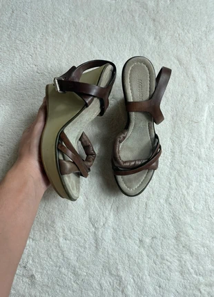 Moncler escarpin vintage marron 37, brand: Moncler, condizioni: Ottime, taglia: 37, €35.00, €37.45 include la Protezione acquisti Pro