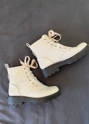 Bottines UGG 39, marque: UGG, état: Très bon état, taille: 39, 59,00 €, 62,65 € Protection acheteurs incluse