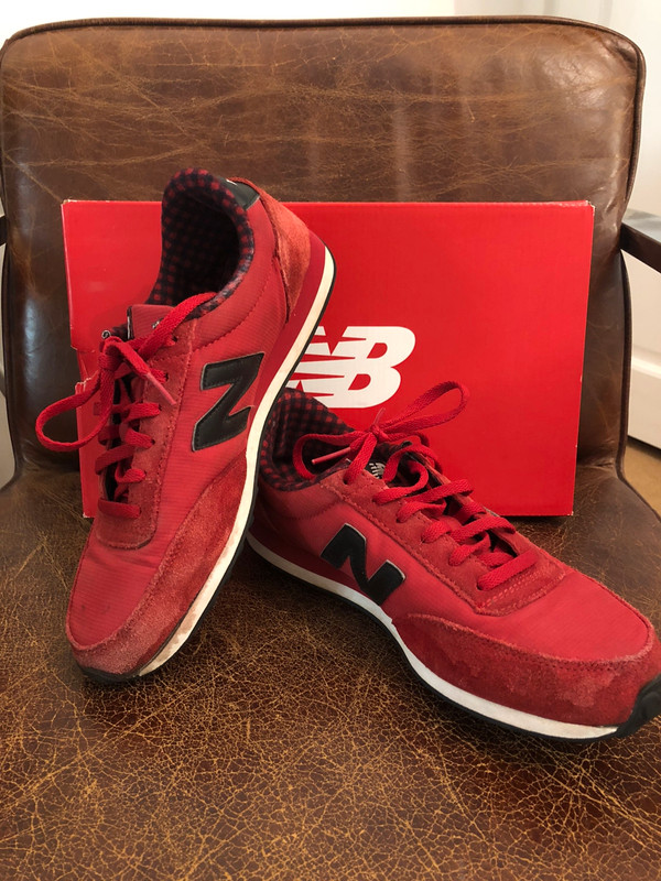 New balance 410 hot sale preto e vermelho