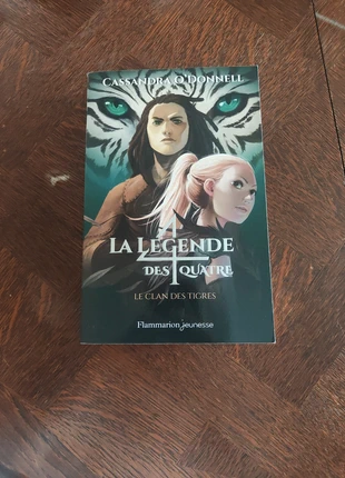 La légende des quatre, état: Neuf sans étiquette, 8,00 €, 9,10 € Protection acheteurs incluse