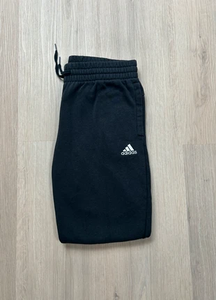 Adidas Black Logo Sweatpants – Size M, brand: adidas, condizioni: Ottime, taglia: M, €14.95, €16.40 include la Protezione acquisti Pro