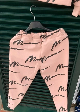 Fato treino menina 14 anos, marca: Baby Fashion, estado: Novo com etiquetas, tamanho: 14 anos / 164 cm, €20.00, €21.70 inclui Proteção do Comprador