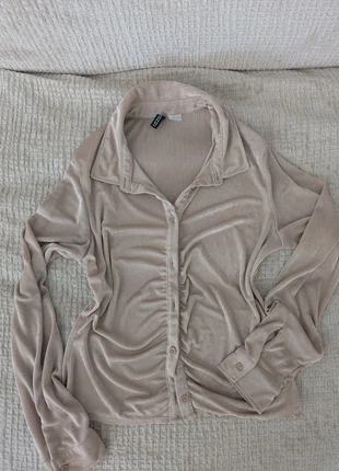 Top froncé manches longues beige sable, marke: H&M, zustand: Neu, größe: M / 38 / 10, 7,00 €, 8,05 € inklusive Vinted-Käuferschutz