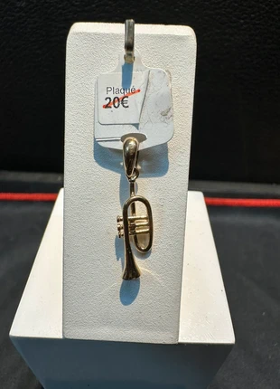 Pendentif Plaqué Or – Trompette – Neuf – Instrument de Musique, état: Neuf sans étiquette, 15,00 €, 16,45 € Protection acheteurs incluse