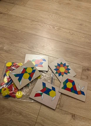 Jeu éducatif en bois – Formes géométriques & cartes modèles, marke: sans marque, zustand: Zufriedenstellend, größe: Einheitsgröße, 5,00 €, 5,95 € inklusive Vinted-Käuferschutz