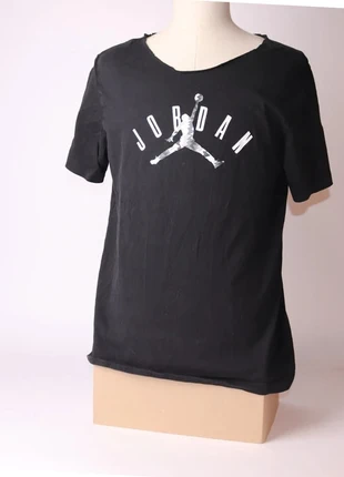 T-shirt | Jordan | Taille L | Couleur Noir | Abimé, brand: Jordan, condizioni: Buone, taglia: L / IT 44 / EU 40, €3.00, €3.85 include la Protezione acquisti