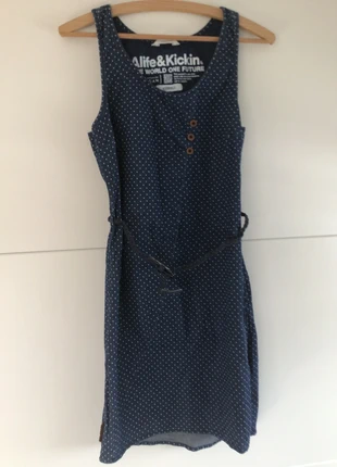 Jurk Alife & Kickin, merk: Alife, staat: Nieuw zonder prijskaartje, maat: XS / 34 / 6, € 7,00, € 8,05 inclusief Kopersbescherming