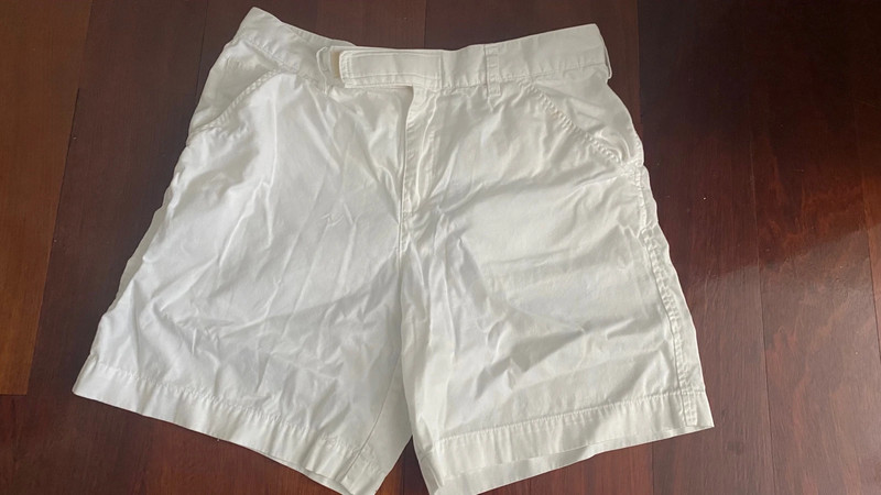 Banana Republic Women’s white shorts size 10 100% cotton 1