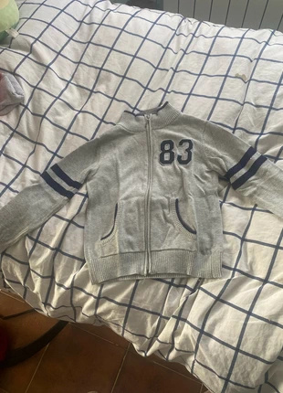 Chaqueta niño gris, marque: Basic Style, état: Très bon état, taille: 6 ans / 116 cm, 4,00 €, 4,90 € Protection acheteurs incluse