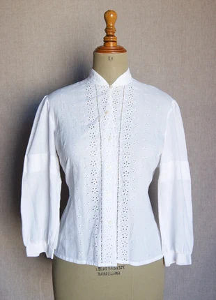 1940s Eyelet Cotton Blouse, marque: Vintage Dressing, état: Très bon état, taille: M / 38 / 10, 25,00 €, 26,95 € Protection acheteurs incluse