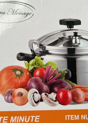 Cocotte Minute 3 L, marque: yousra menage, état: Neuf avec étiquette, 22,50 €, 24,33 € Protection acheteurs incluse