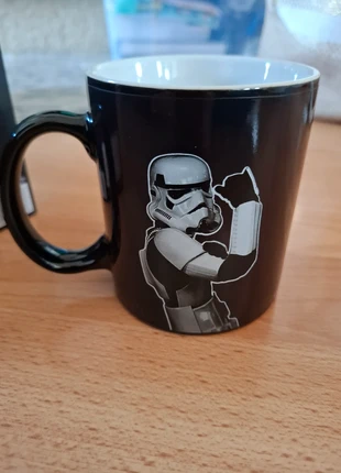 Mug thermoréactif Stormtrooper – Star Wars officiel – effet chaud/froid collector, marke: Star Wars, zustand: Neu, mit Etikett, 9,00 €, 10,15 € inklusive Vinted-Käuferschutz