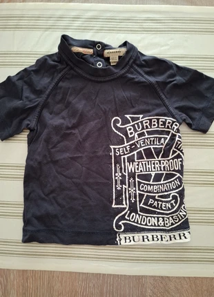 T-shirt Burberry, marque: Burberry, état: Très bon état, taille: 24-36 mois / 92 cm, 5,00 €, 5,95 € Protection acheteurs incluse