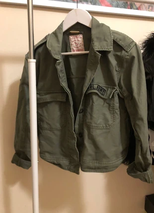 Giacca militare/ Chaqueta militar/ Veste militaire/ Militaire jas, brand: Pull & Bear, condizioni: Ottime, taglia: M / IT 42 / EU 38, €12.50, €13.83 include la Protezione acquisti