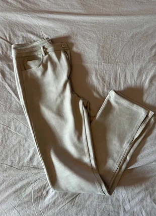 Pantalon long flare beige texturé vintage, marque: Zara, état: Très bon état, taille: L / 40 / 12, 8,00 €, 9,10 € Protection acheteurs incluse