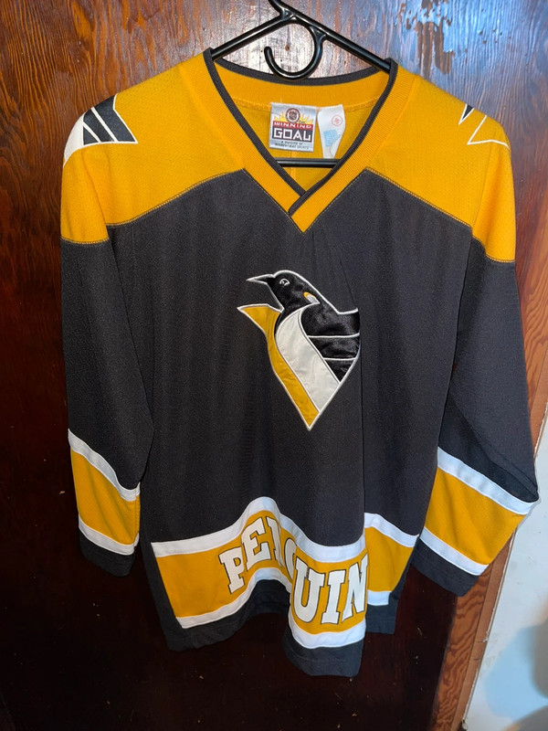 NHL Winning Goal Mighty Mac Sports Pittsburgh Penguins Hockey Jersey Youth Used. 1