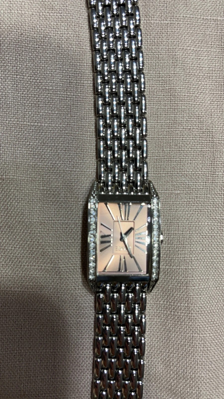 Montre femme esprit Vinted