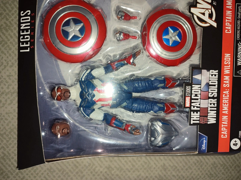 Sam Wilson & Steve Rogers pack 2 figurines Captain America Marvel Legends  Hasbro 15 cm - Kingdom Figurine