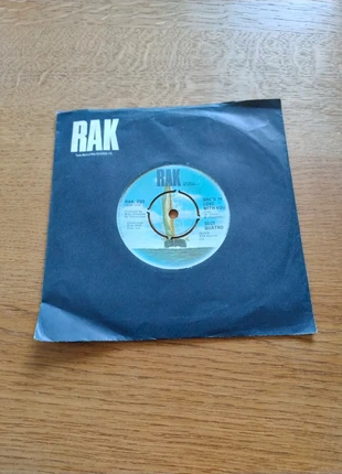 Vinyl single Suzi Quattro she's in love with you, staat: Goed, € 2,00, € 2,80 inclusief Kopersbescherming