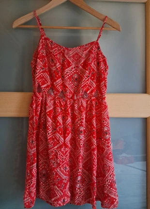 Petite robe d'été ajourée à la taille - t. 36, brand: H&M, condition: Very good, size: S / 36 / 8, €5.00, €5.95 includes Buyer Protection
