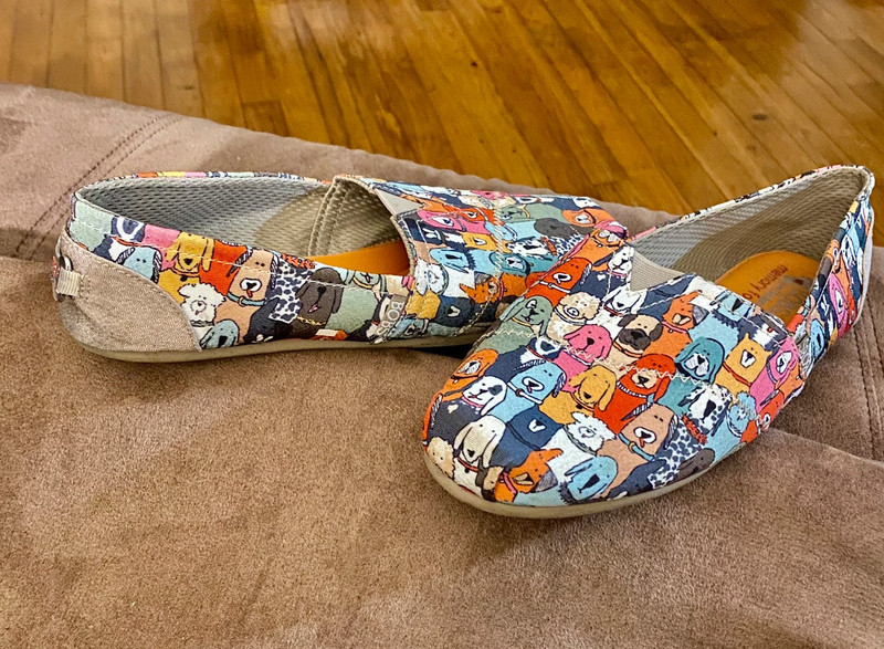 Bobs dog skechers sales