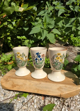 Tasse à motif fleurie vintage, brand: Vintage Love, condition: Very good, €10.00, €11.20 includes Buyer Protection