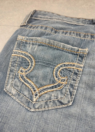 Jean y2k broderie année 2000 taille 36, marque: Vintage Dressing, état: Très bon état, taille: S / 36 / 8, 25,00 €, 26,95 € Protection acheteurs (Pro) incluse