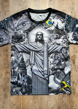 Maillot concept du Brésil noir et jaune en très bon état M, marque: Concept, état: Très bon état, taille: M, 15,00 €, 16,45 € Protection acheteurs incluse