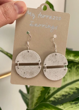 Boucles d’oreilles en jesmonite nude taupe, les crochets en argent 925, marca: Argent 925, estado: Muito bom, €14.00, €15.40 inclui Proteção do Comprador Pro