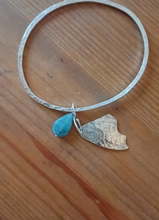 Handmade Sterling silver bangle with jade, brand: Lesley Stone, condition: New without tags, £20.00, £21.70 includes Buyer Protection