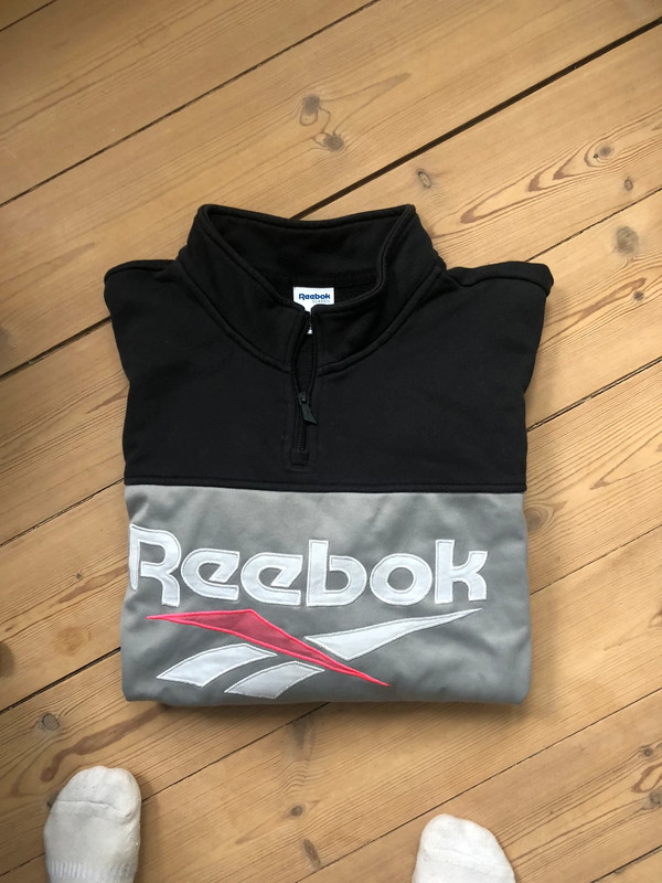 Reebok sweater 3