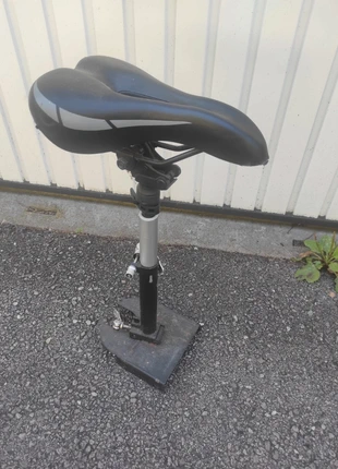 Selle Trotinette Électrique ajustable, condition: Good, €30.00, €32.20 includes Buyer Protection