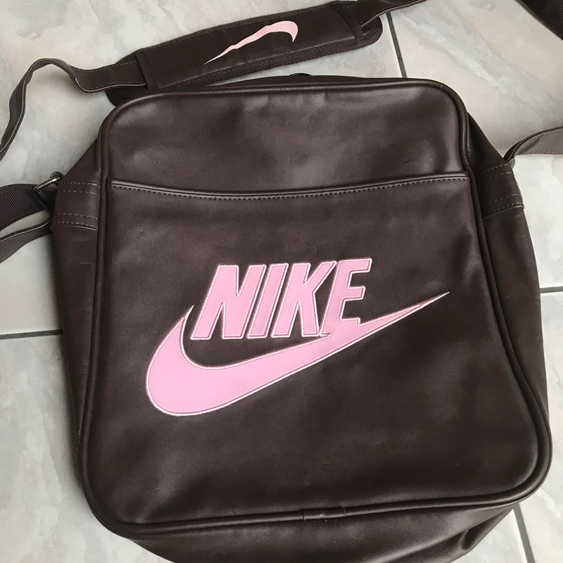 Nike Umhängetasche shoulder bag braun - Vinted