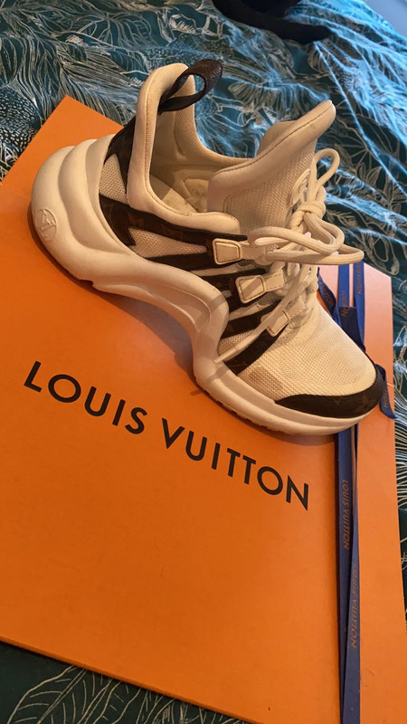 Eredeti Louis Vuitton napszemüveg - Vinted