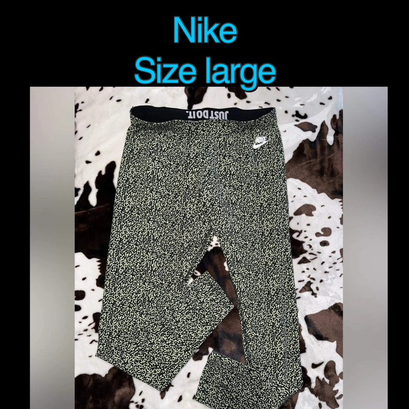 Women’s large Nike leggings 1