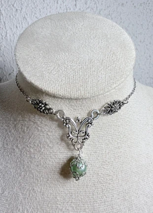 necklace chocker light pastel green victorian 🤍, merk: lux victorian, staat: Heel goed, € 22,90, € 24,75 inclusief Kopersbescherming Pro