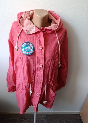 Vintage parkastijl regen jas, maat 176, marque: De Bijenkorf, état: Très bon état, taille: 16 ans / 176 cm, 8,00 €, 9,10 € Protection acheteurs incluse