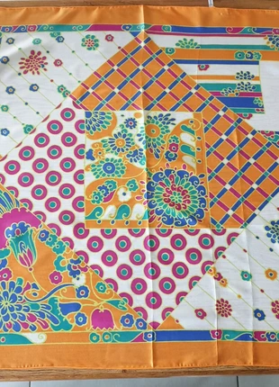 Foulard orange multicolore fleurs formes géométriques made in France années 70 vintage, marke: Vintage Dressing, zustand: Sehr gut, 10,00 €, 11,20 € inklusive Vinted-Käuferschutz