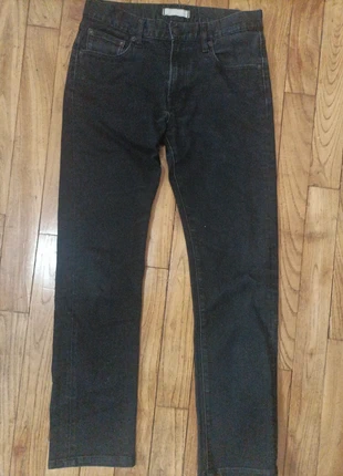 Jean noir uniqlo, merk: Uniqlo, staat: Nieuw zonder prijskaartje, maat: W29 | FR 38, € 8,00, € 9,10 inclusief Kopersbescherming