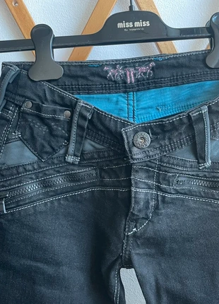 jeans levi's slim fit y2k vintage, marca: Levi's, estado: Muy bueno, tamaño: XS / 34 / 6, 20,00 €, 21,70 € Protección al comprador incluida