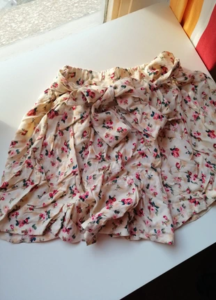 Short fluide fleuri, marke: Vintage, zustand: Sehr gut, größe: XS / 34 / 6, 4,00 €, 4,90 € inklusive Vinted-Käuferschutz