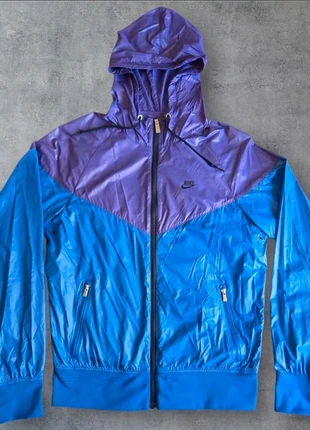 Veste windrunner nike violette et bleu taille S, merk: Nike, staat: Goed, maat: S, € 20,00, € 21,70 inclusief Kopersbescherming