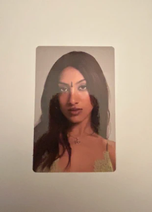 Photocard Lara Raj de Katseye Store Exlusive SIS (Soft Is Strong), condition: New with tags, €20.00, €21.70 includes Buyer Protection