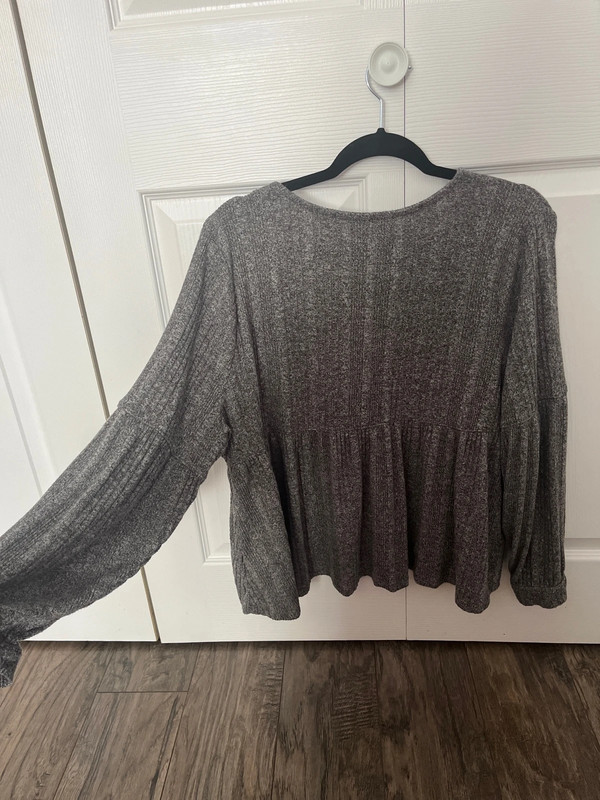 Grey long sleeve blouse 3