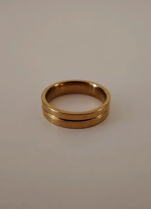 Golden Ring, staat: Nieuw met prijskaartje, maat: 64.7 mm / 20.6 mm Ø, € 5,00, € 5,95 inclusief Kopersbescherming