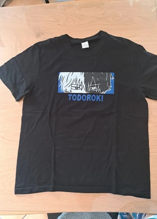 T-shirt my hero academia.  Todoroki. Taille L, marke: My Hero Academia, zustand: Neu, größe: L, 5,00 €, 5,95 € inklusive Vinted-Käuferschutz