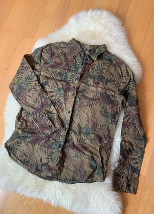 Military Hemd Bluse Tropical Maison Scotch Scotch & Soda Größe P‘tite, brand: Maison Scotch, condizioni: Ottime, taglia: XS / IT 38 / EU 34, €3.00, €3.85 include la Protezione acquisti