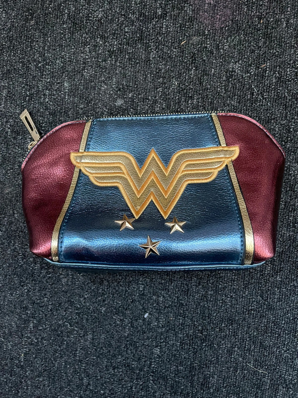 Wonder Woman Cosmetic Bag Gift Set